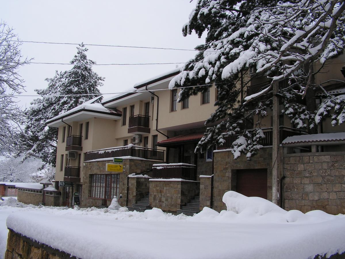 Hotel Black Stork Nisovo Exteriér fotografie
