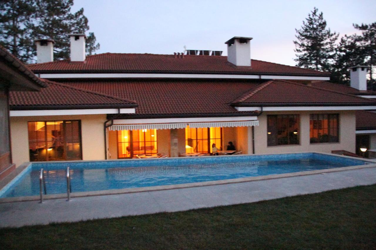 Hotel Black Stork Nisovo Exteriér fotografie